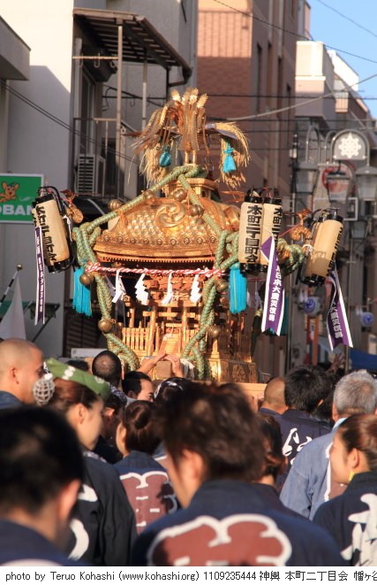 氷川神社例大祭2011 2011-9-23・24開催 1109235444 神輿 本町二丁目会 幡ヶ谷氷川神社大祭 photo