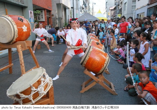 湯島・ちびっ子広場 ~2009 0909069499 湯島白梅太鼓 湯島ちびっ子広場2009 thumbnail