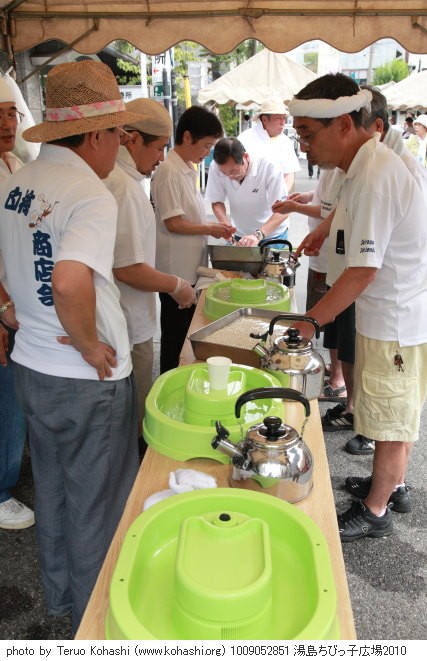 湯島・ちびっ子広場 2010 1009052851 湯島ちびっ子広場2010 thumbnail
