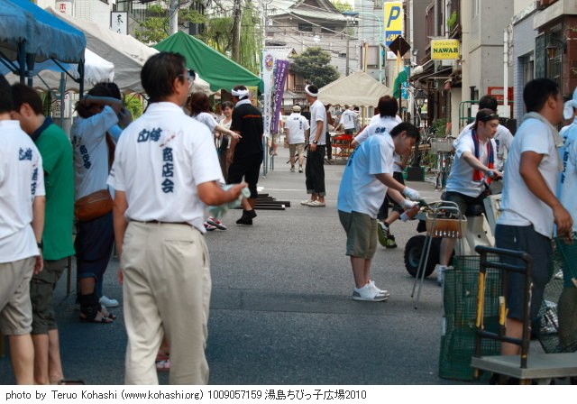 湯島・ちびっ子広場 2010 1009057159 湯島ちびっ子広場2010 thumbnail