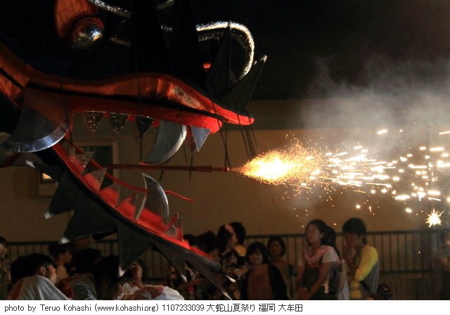 大牟田大蛇山夏祭り 2011 1107233039 大蛇山夏祭り 福岡・大牟田 photo