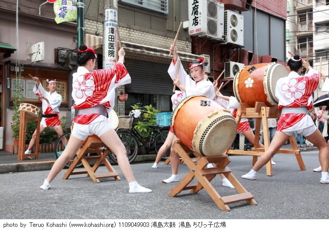 湯島・ちびっ子広場 2011年9月4日 1109049903 湯島太鼓 湯島・ちびっ子広場 photo