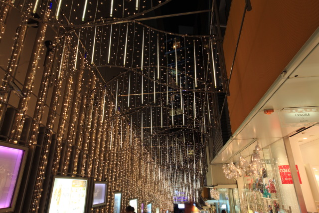 イルミネーション 131113MP2026 新宿駅周辺 新宿テラスシティイルミネーション13~14 モザイク通り 新宿区新宿 thumbnail